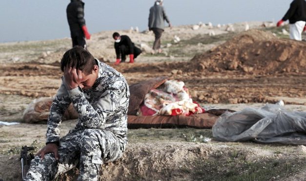 Több mint kétszáz tömegsírt találtak Irakban