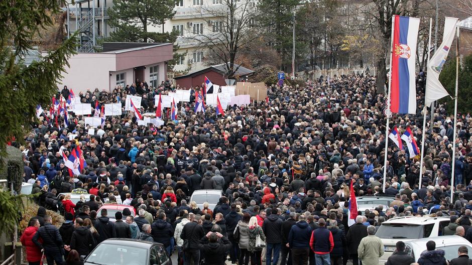Koszovó: Lemondtak a szerb többségű települések polgármesterei