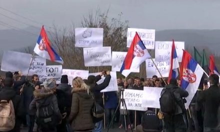 Tüntetések Koszovóban