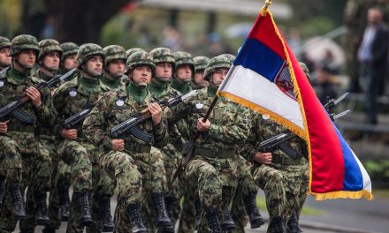 Szerbia sem elméletileg, sem gyakorlatilag nem nevezhető katonailag semlegesnek