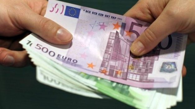 Szürkegazdaság: Három szabadkai félmillió euró értékű árut adott el az interneten