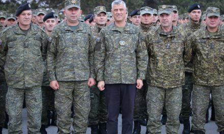 A koszovói parlament döntött a biztonsági erők hadsereggé alakításáról