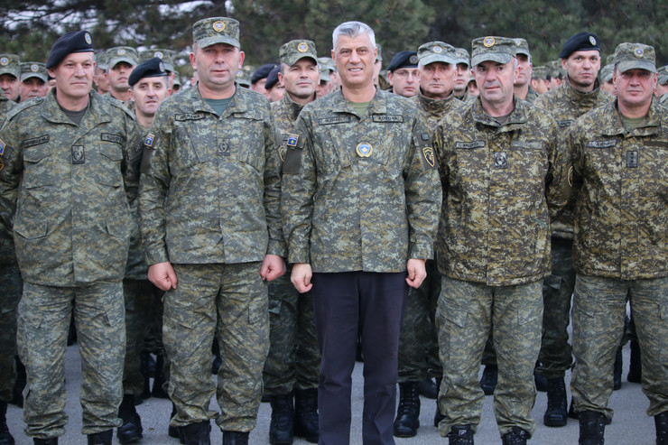 A koszovói parlament döntött a biztonsági erők hadsereggé alakításáról