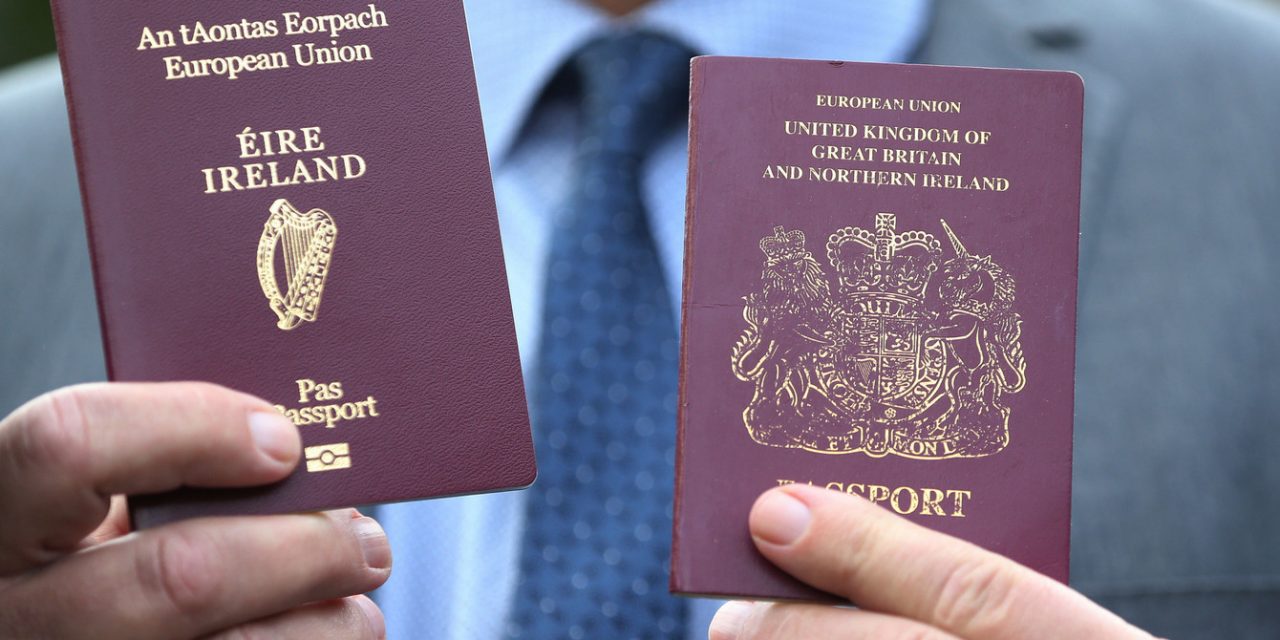 Egyre több brit igényel ír útlevelet