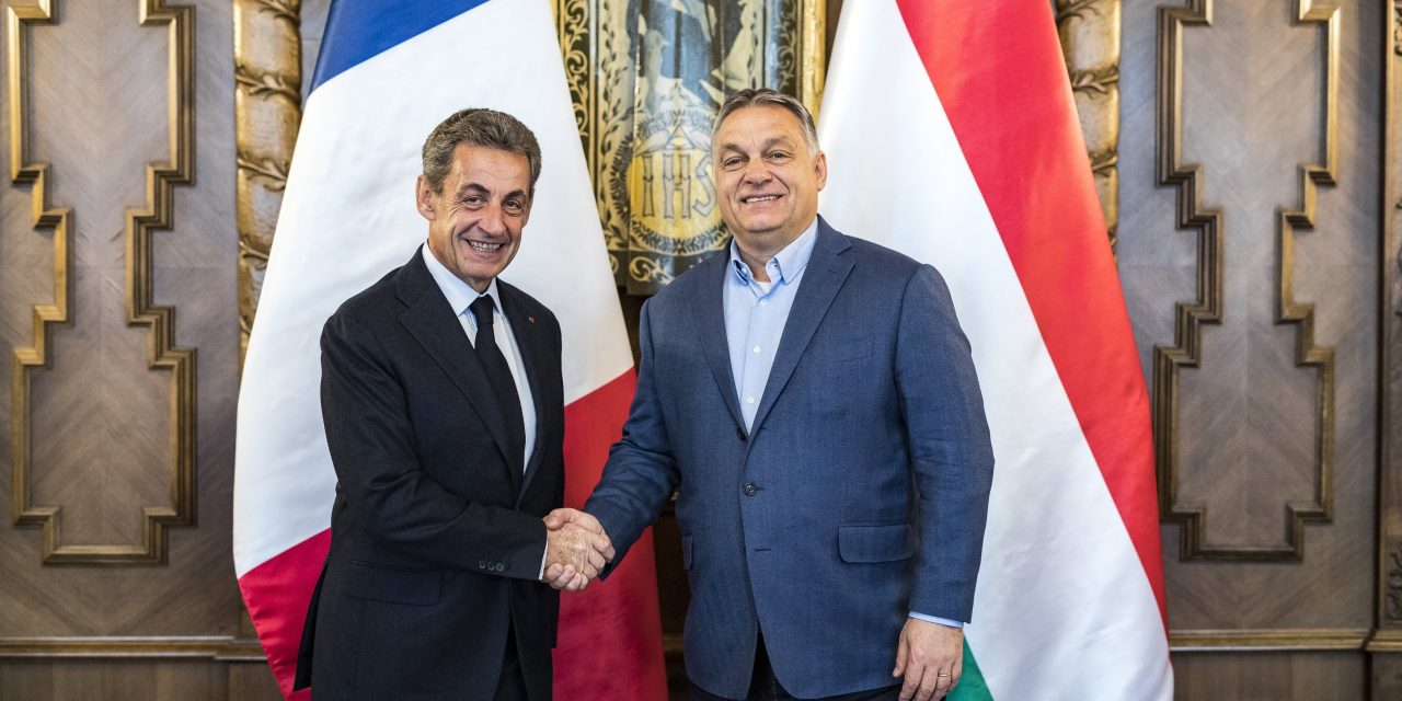 Orbán Viktor Nicolas Sarkozy volt francia elnökkel tárgyalt