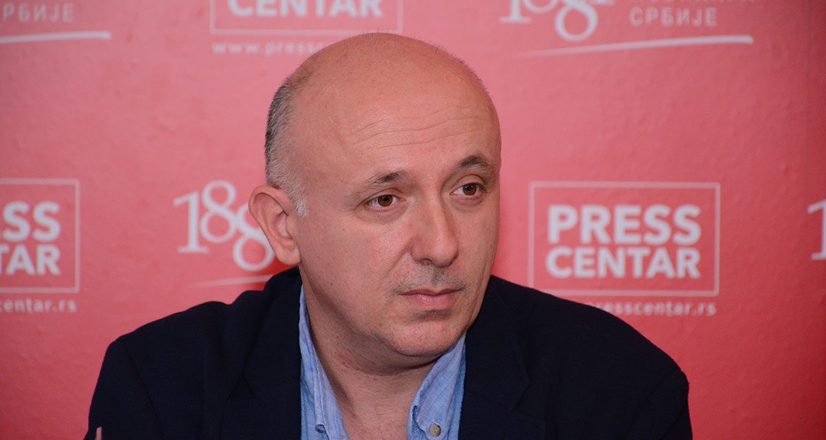 Radomirović: A helyi médiumok jelentik a demokratikus társadalom alapját