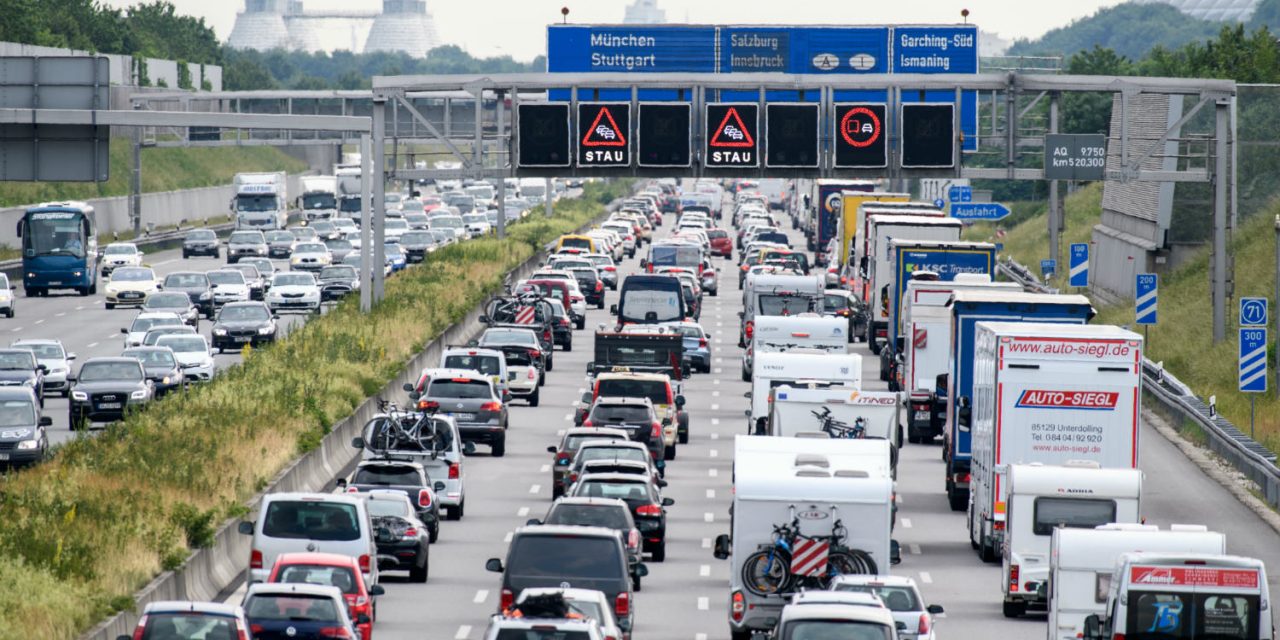 Továbbra sem lesz sebességkorlátozás a német autópályákon