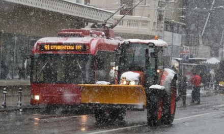A meteorológusokat hibáztatja a belgrádi útkarbantartó a csütörtöki káoszért
