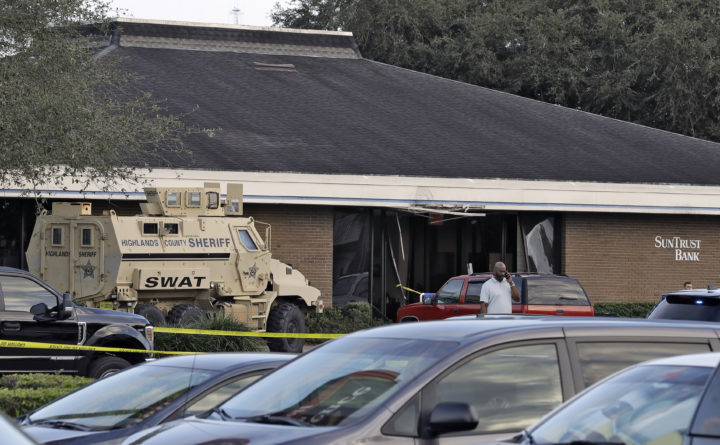 Floridai mészárlás: Egy bankban ölt meg 5 embert egy 21 éves férfi