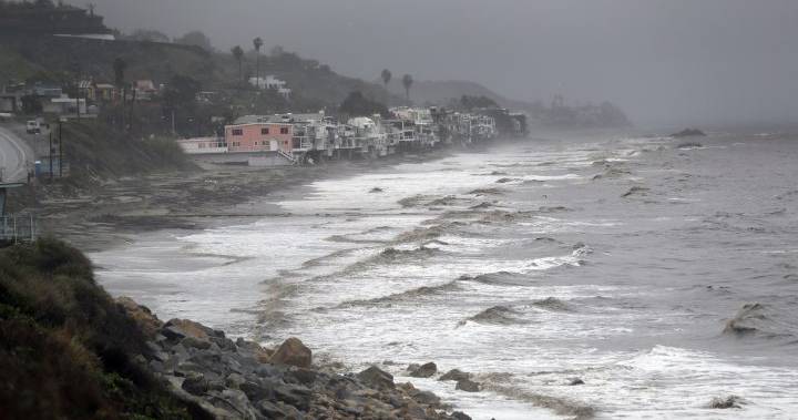 Hóvihar, felhőszakadások, földcsuszamlás: 5 halott Kaliforniában