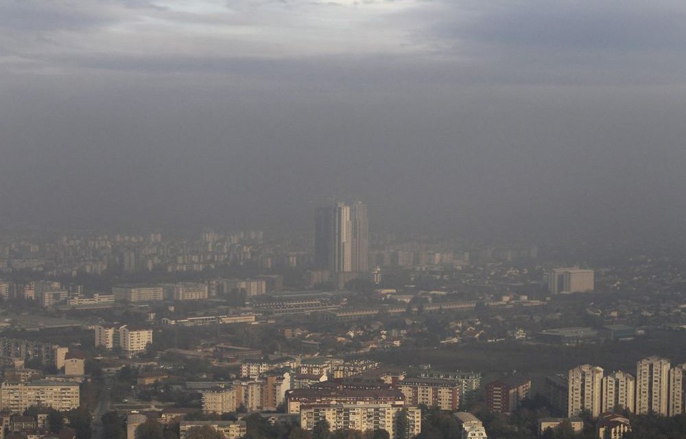Macedónia: Meghosszabbították a téli szünetet a levegő minősége miatt