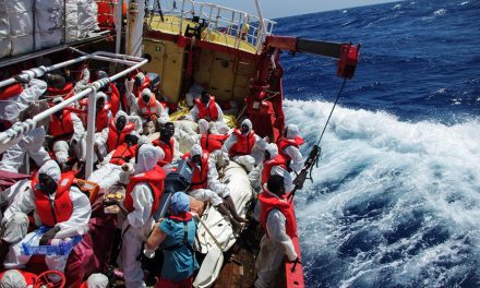 Kilenc EU-tagállam hajlandó lenne befogadni embereket a Máltánál veszteglő hajókról