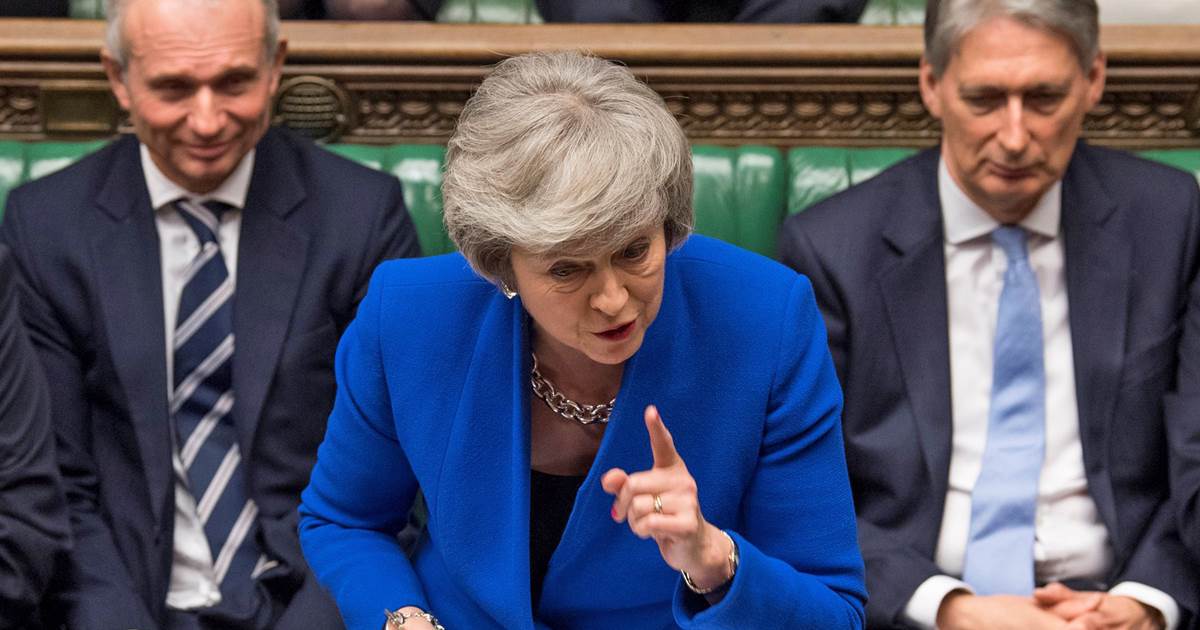 Bizalmat szavazott a brit parlament Theresa Maynek
