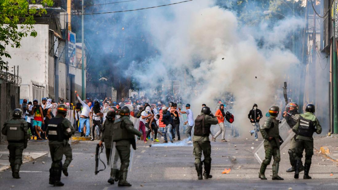 A katonaságon múlhat Venezuela jövője