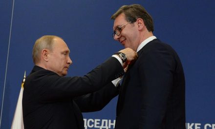 Vučić Putyinnak: Szerbia megbízható partnere Oroszországnak