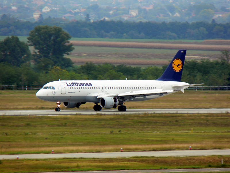 Budapesten hajtott végre kényszerleszállást a Belgrádba tartó repülőgép