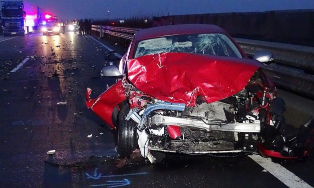 Halálos baleset: Szembe ment a forgalommal a 85 éves sofőr