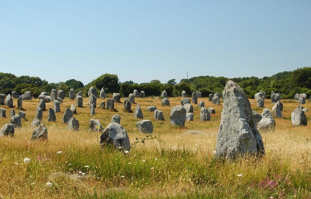 Franciaország mai területéről eredhetnek a Stonehenge-hez hasonló őskori kőemlékek