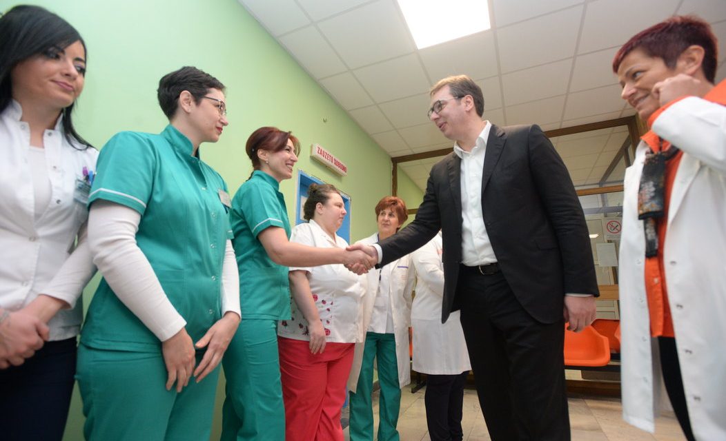 Vučić: Jelentős béremelésre számíthatnak az egészségügyben