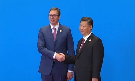 Vučić áprilisban Pekingbe látogat