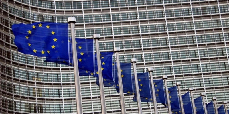 Az EU megerősített védelmet biztosít az uniós munkahelyek számára