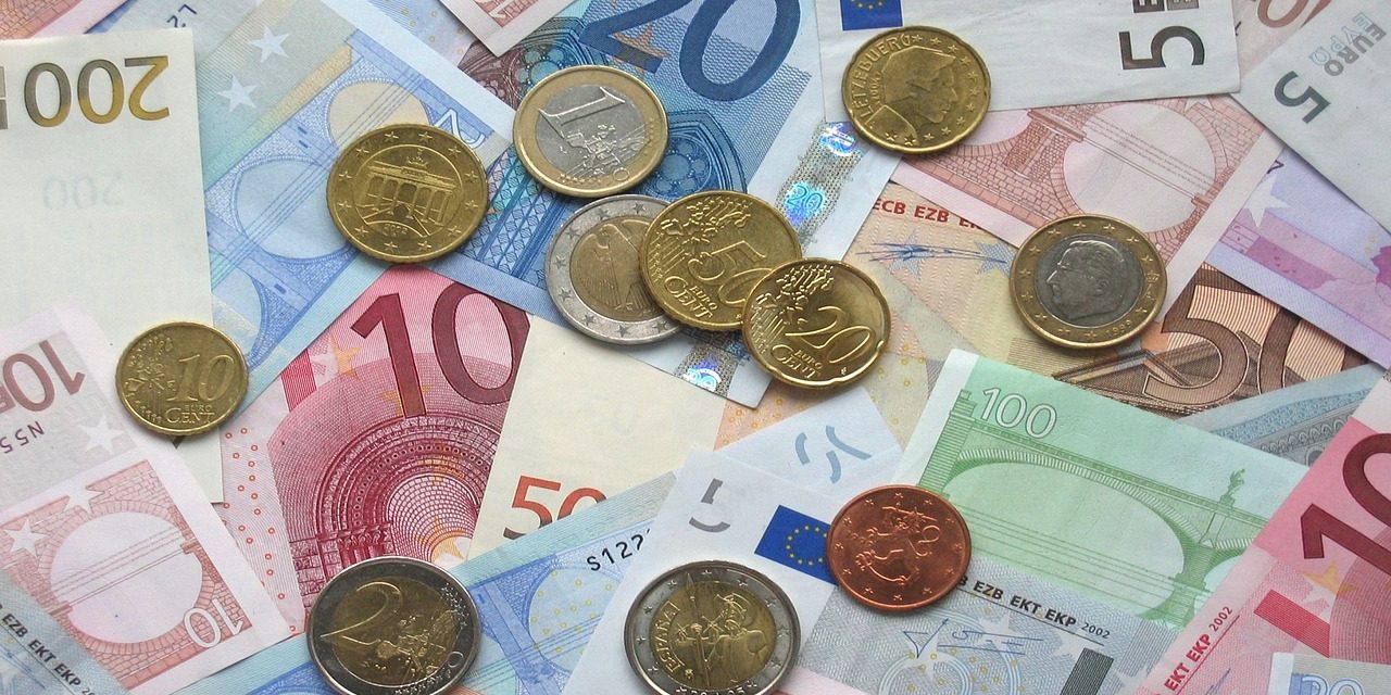Szerbiában fél évig kell dolgozni egy havi német minimálbérért