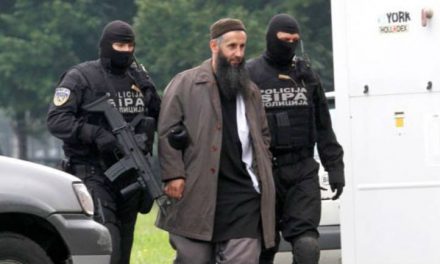 Szlovénia kiutasított három boszniai állampolgárt iszlamista kapcsolataik miatt