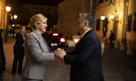 Orbán Viktor fogadta a horvát államfőt