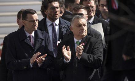 <span class="entry-title-primary">Miért hiszik a fehér keresztények azt, hogy kizárólagos joguk van Európára?</span> <span class="entry-subtitle">A horvát publicista gyakorlatilag xenofóbnak nevezte Orbán Viktort</span>