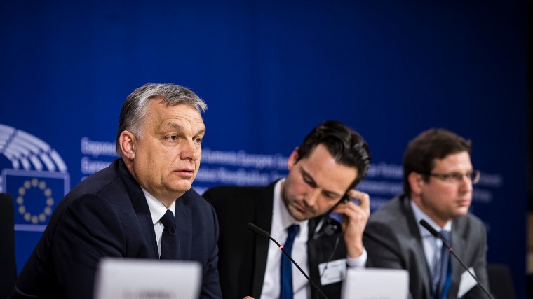 Orbán: A Fidesz egyoldalúan felfüggeszti az Európai Néppártban jogainak gyakorlását