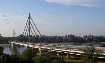 Újvidék: Karambol a Szabadság hídon