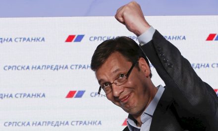 Ötvenhárom százalékon a Szerb Haladó Párt, a polgárok harmada nem menne el szavazni