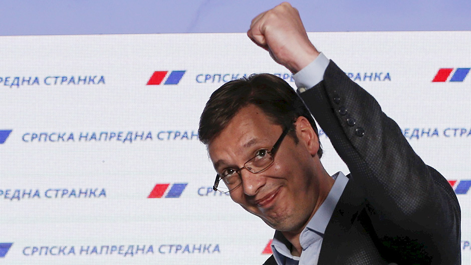 Ötvenhárom százalékon a Szerb Haladó Párt, a polgárok harmada nem menne el szavazni