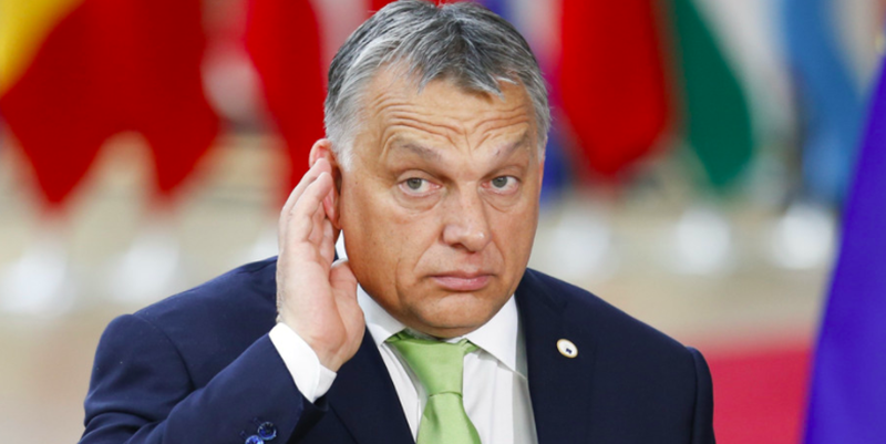 Orbán Viktor a mosdóba ment, nem kávézni