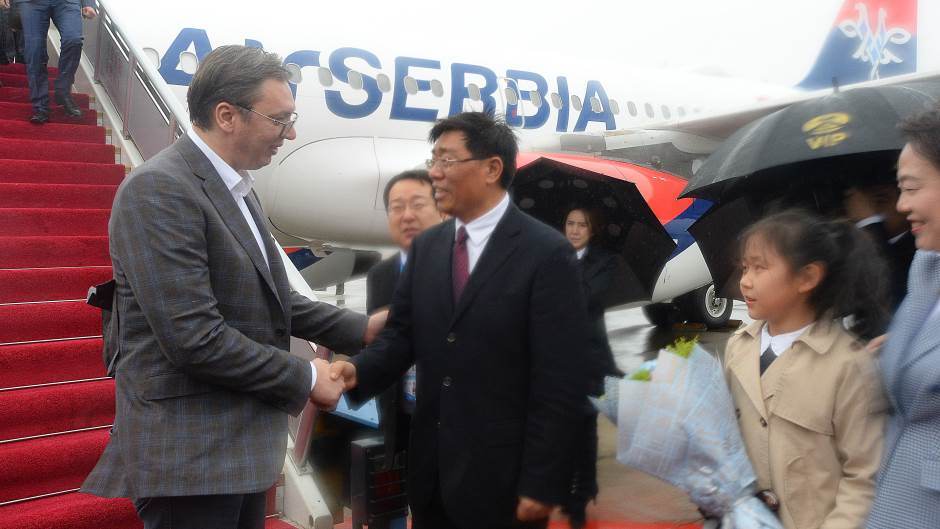 Vučić Kínában: Hitelszerződés az Újvidék-Szabadka vasútvonal kiépítésére