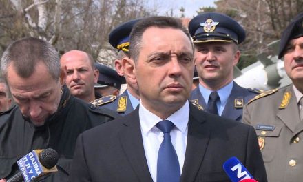 Vulin: Tudjuk, kinek a parancsára hallgatták le Vučićot