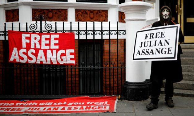 <span class="entry-title-primary">Van az a titok, van az a pénz… (VIDEÓ)</span> <span class="entry-subtitle">Julian Assange homályos aktivizmusa és letartóztatása</span>