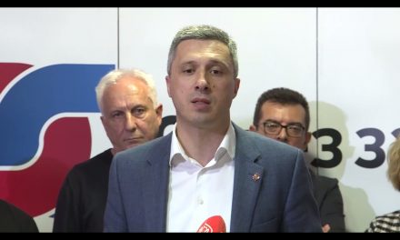 Kártérítés kifizetésére kötelezett a bíróság egy haladó politikust, mert megsértette Boško Obradović jó hírnevét