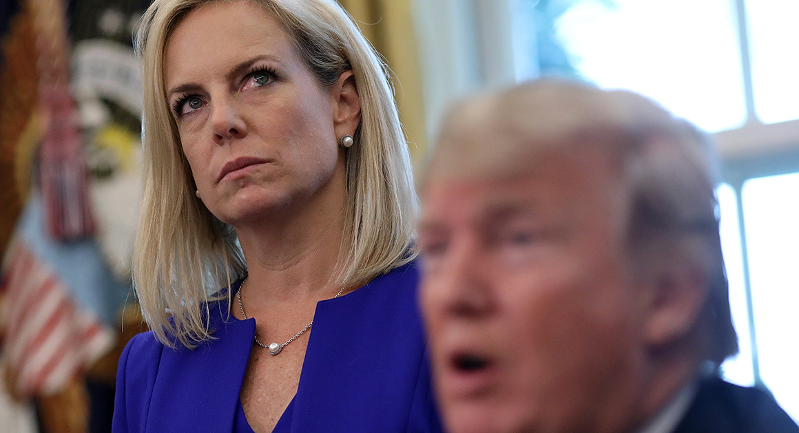 Donald Trump bejelentette, hogy távozik posztjáról Kirstjen Nielsen belbiztonsági miniszter