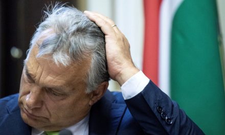 Orbán nem vállalja a televíziós vitát Frans Timmermansszal