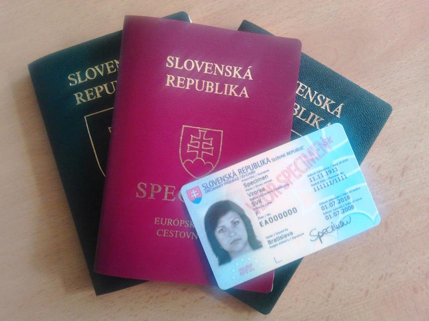 Már 2831-en veszítették el szlovák állampolgárságukat