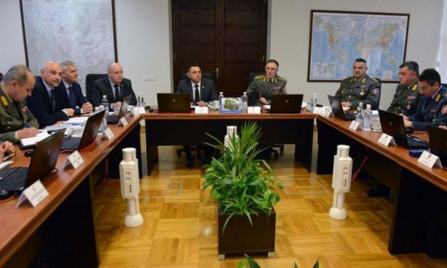 A Szerb Katonaság nem vesz részt a legitim hatalom megdöntésében
