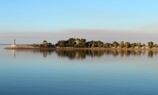 <span class="entry-title-primary">mint a félbevágott alma</span> <span class="entry-subtitle">Jozefina Dautbegović Krajinović verse</span>