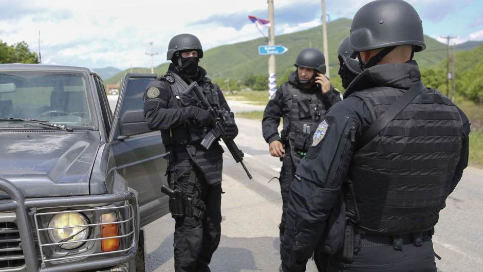 <span class="entry-title-primary">Visszavonul a ROSU Észak-Koszovóból</span> <span class="entry-subtitle">A különleges alakulat tagjai tizenkilenc rendőrt és kilenc civilt vettek őrizetbe</span>