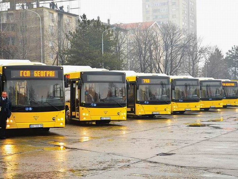 Belgrád: Összeverekedtek a busz utasai