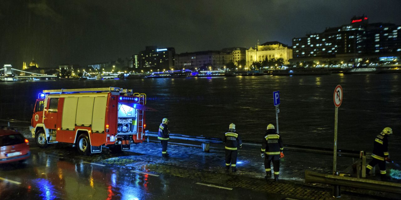 Hajóbaleset Budapesten – Hét ember meghalt (Fotók)