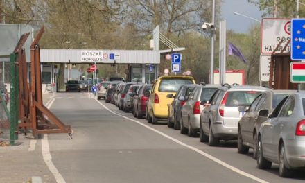 A hétvégén csak Magyarország felé használható a röszkei közúti átkelő