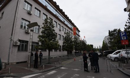 Minden vádlottat bűnösnek találtak a 2016-os montenegrói puccskísérlet ügyében