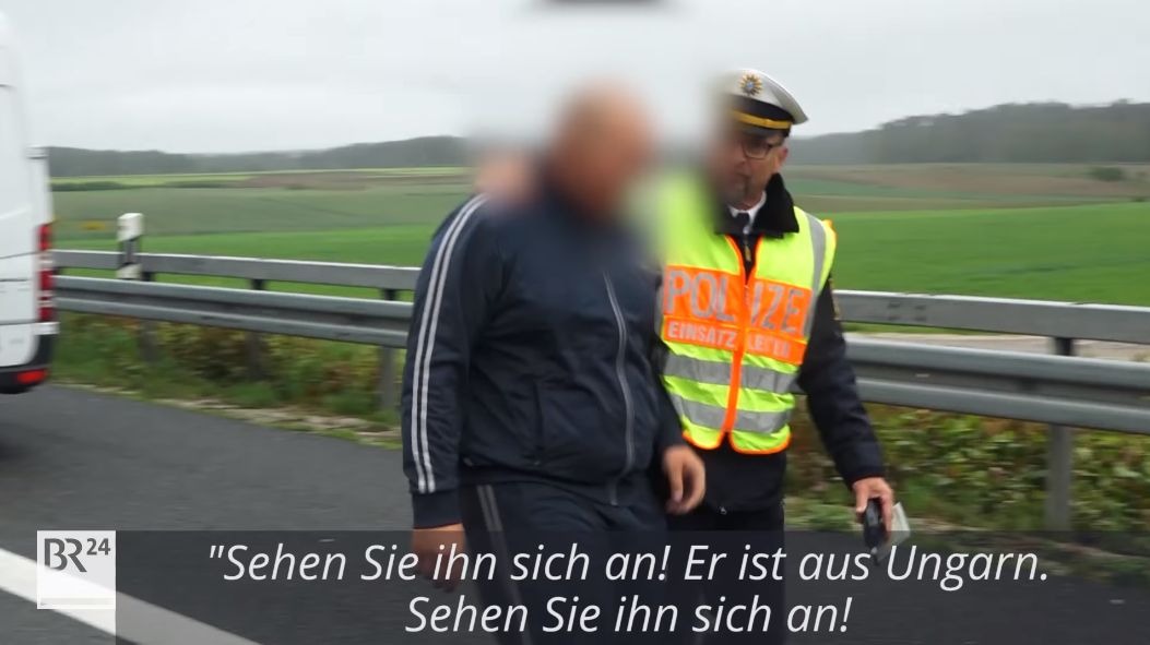 Balesetet fotózó magyar sofőrt osztott ki egy német rendőr