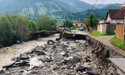 Áradások okoztak károkat Romániában az intenzív esőzés nyomán (Fotók+Videó)